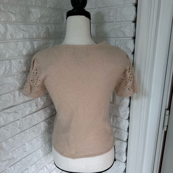Reference Point Lambswool Short Sleeved Sweater w/ Crochet Floral Sleeves - Picture 6 of 6